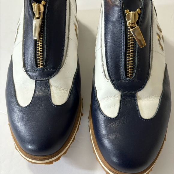 Walter Genuin Woman’s Blue and White Leather Golf Shoes w Gold Zip Closure. 7 - Picture 10 of 13